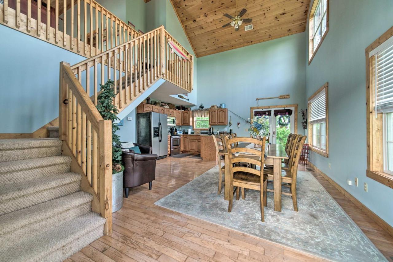 Sevierville Lake House With Deck And Foosball Table! Zewnętrze zdjęcie